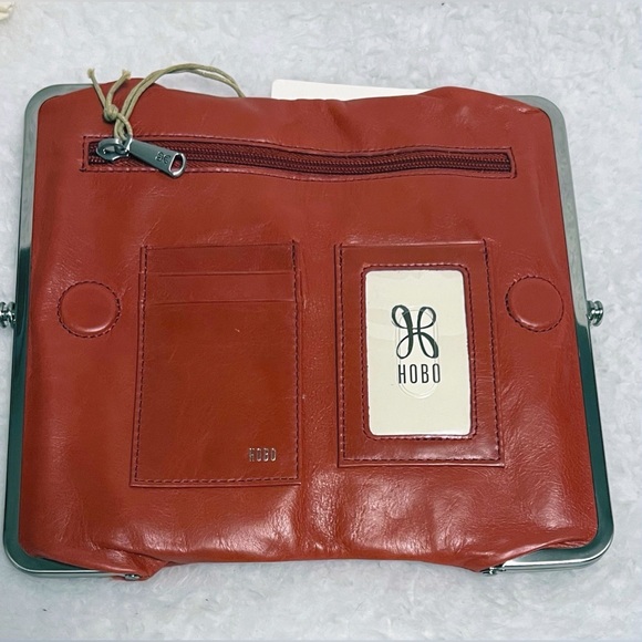 HOBO Lauren NWT Scarlet Leather Wristlet - Picture 7 of 10